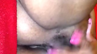 Juicy squirting black pussy
